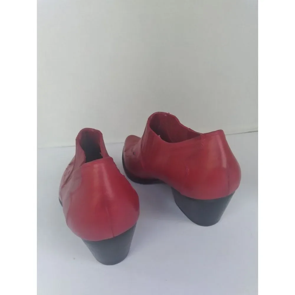 Vintage Red Leather Western Ankle Boots‎ with Cutout Detail Low Cuban Heel